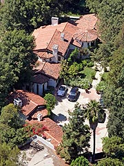 Ryan Seacrest Buys Kevin Costner's House| Kevin Costner, Ryan Seacrest