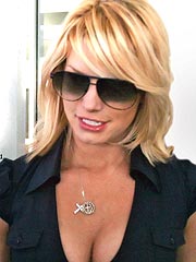 Jessica Simpson Wears Her Ring Again | Jessica Simpson
