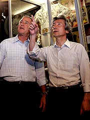 Bush, Japan's Koizumi Bond Over Elvis | George W. Bush