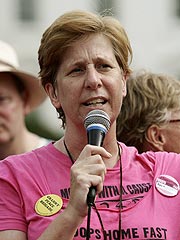 Cindy Sheehan, Stars Begin Hunger Strike