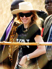 Madonna Leaves Malawi with the Kids| Madonna