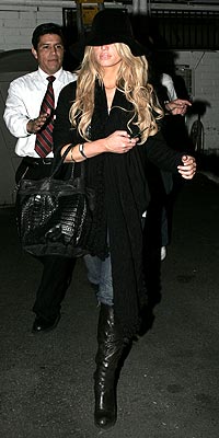 UNDER THE BRIM photo | Jessica Simpson