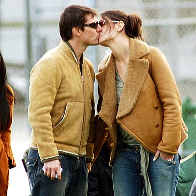 WARMING UP photo | Katie Holmes, Tom Cruise
