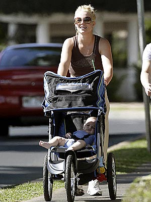 ON A ROLL photo | Britney Spears