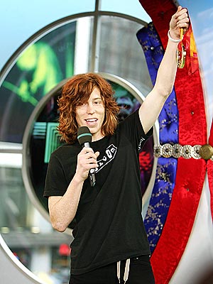 GOLDEN BOY photo | Shaun White