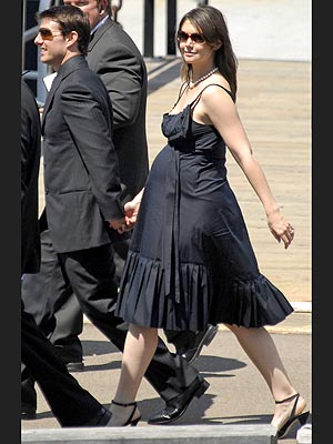 BABY WALK photo | Katie Holmes, Tom Cruise