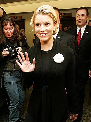 ALL SMILES photo | Jessica Simpson