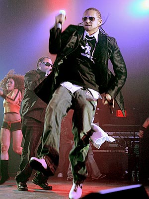 HE BE BURNIN' photo | Sean Paul