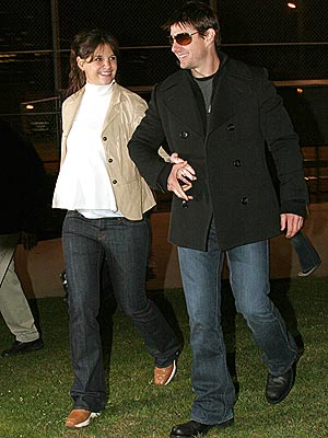 WALK IN THE PARK photo | Katie Holmes, Tom Cruise