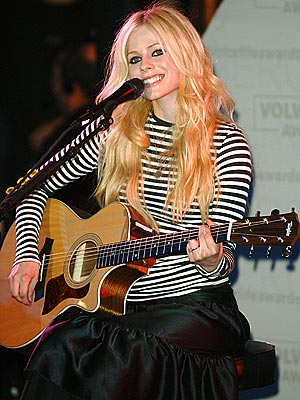 STAR IN STRIPES photo | Avril Lavigne