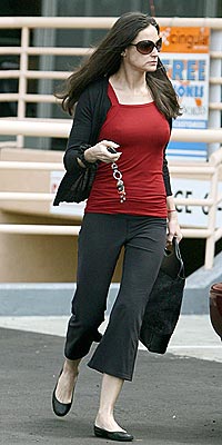 SUMMER STYLIN' photo | Demi Moore