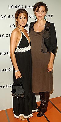 PREGNANT PAUSE photo | Eva Mendes, Maggie Gyllenhaal