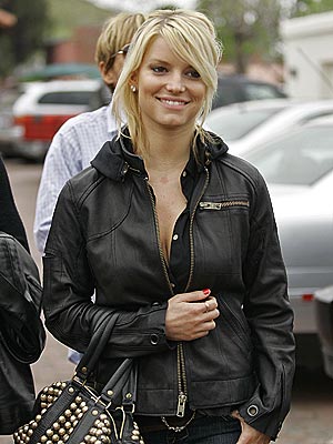 JESSICA DOES 'DALLAS'? photo | Jessica Simpson