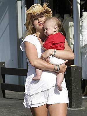 PRECIOUS CARGO photo | Britney Spears