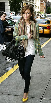 FASHION FORWARD photo | Hilary Duff