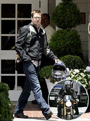 REVVING UP photo | Brad Pitt
