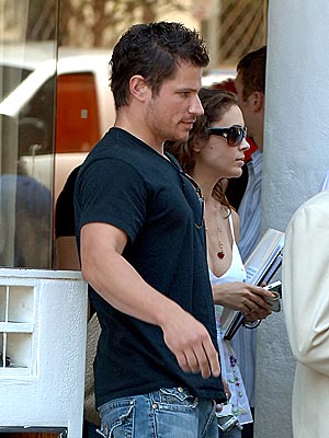 JUST 'CHARMED' photo | Nick Lachey