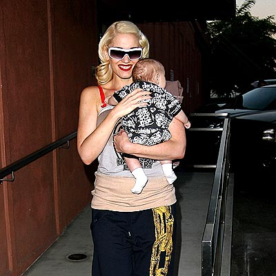 WORKING MOM photo | Gwen Stefani