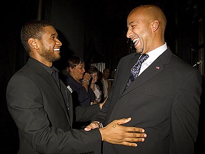 HANDS ON photo | Usher