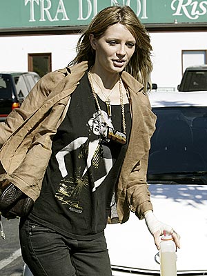 SELF-EXPRESSION photo | Mischa Barton