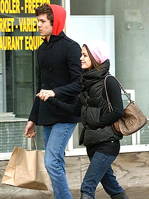 rachel bilson and adam brody dating. oh god.. adam brody and rachel