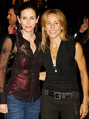 GIRLS' NIGHT OUT  photo | Courteney Cox, Sheryl Crow