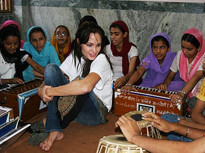 DRUM CIRCLE photo | Angelina Jolie