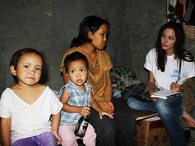 FAMILY TIES photo Angelina Jolie