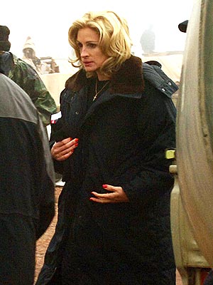 BLONDE AMBITION  photo | Julia Roberts