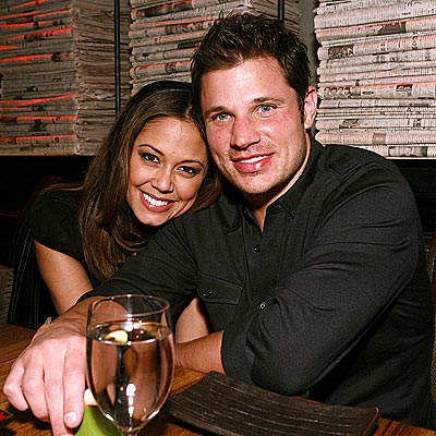 GETTING 'SOCIAL' photo | Nick Lachey, Vanessa Minnillo