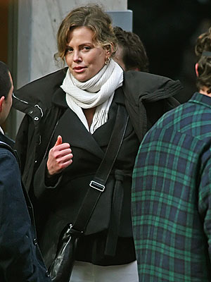 THAT'S A WRAP!  photo | Charlize Theron