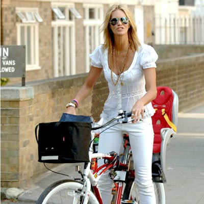 TWO SEATER photo | Elle Macpherson