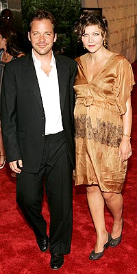 MAGGIE GYLLENHAAL AND PETER SARSGAARD photo | Maggie Gyllenhaal, Peter Sarsgaard