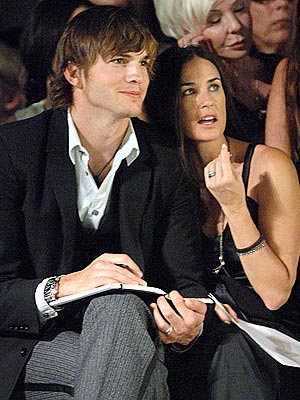 ashton kutcher and demi moore. ASHTON KUTCHER & DEMI MOORE photo | Ashton Kutcher, Demi Moore