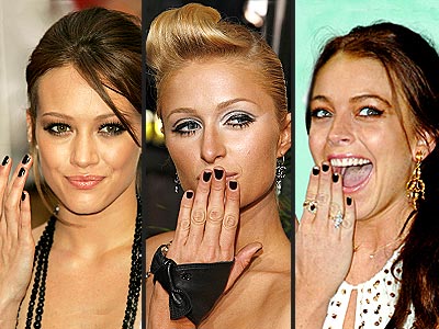 BLACK NAILS  photo | Hilary Duff, Lindsay Lohan, Paris Hilton