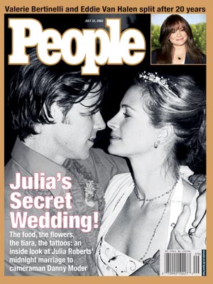  photo | Marriage, Secret Weddings, Weddings, 2000, Celebrity Wedding Albums, Danny Moder Cover, Julia Roberts Cover, Danny Moder, Julia Roberts, Valerie Bertinelli