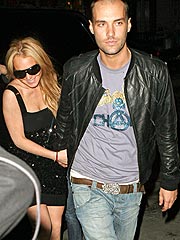 Lindsay and a Male Friend Take New York City | Lindsay Lohan