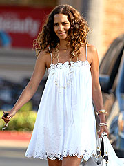 halle berry wardrobe