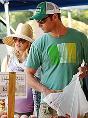 Naomi & Liev Share a Day at the Market | Liev Schreiber, Naomi Watts