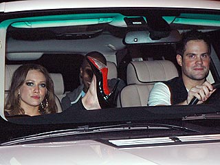 Couples Watch: Hilary & Mike, Kelly & Mark... | Hilary Duff