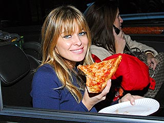 Carmen Electra: Thankful for Pizza in New York | Carmen Electra