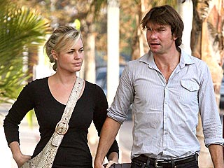 Rebecca Romijn & Jerry O'Connell Hit the Streets of L.A.
| Jerry O'Connell, Rebecca Romijn
