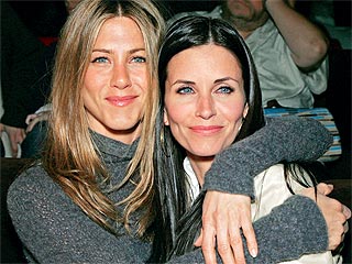 Jen Aniston, Courteney Cox Team Up for Kids Cause | Courteney Cox, Jennifer Aniston