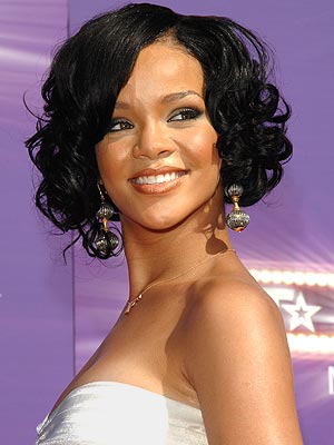 Rihanna Without Makeup On. RIHANNA - THE BOMBSHELL No one