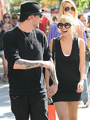 JUST FOR LAUGHS photo | Joel Madden, Nicole Richie