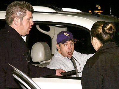 BRITNEY'S DAD JAMIE SPEARS MONITORS THE SITUATION photo | Jamie Spears