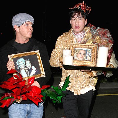 CELEB STYLIST BOBBY TRENDY HOLDS A VIGIL OUTSIDE CEDARS-SINAI photo | Bobby Trendy
