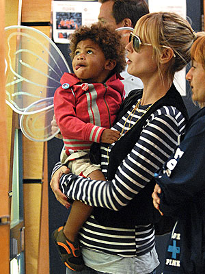 MOMMY'S LITTLE ANGEL  photo | Heidi Klum
