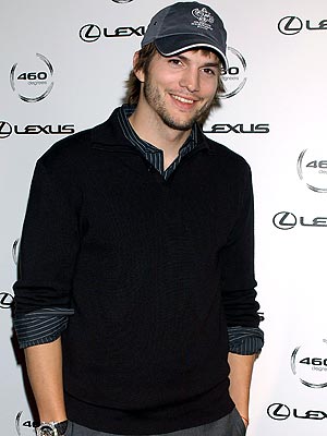 Ashton Kutcher photo Ashton Kutcher