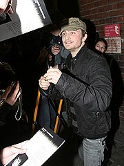 Fans Mob Daniel Radcliffe After Equus Preview | Daniel Radcliffe